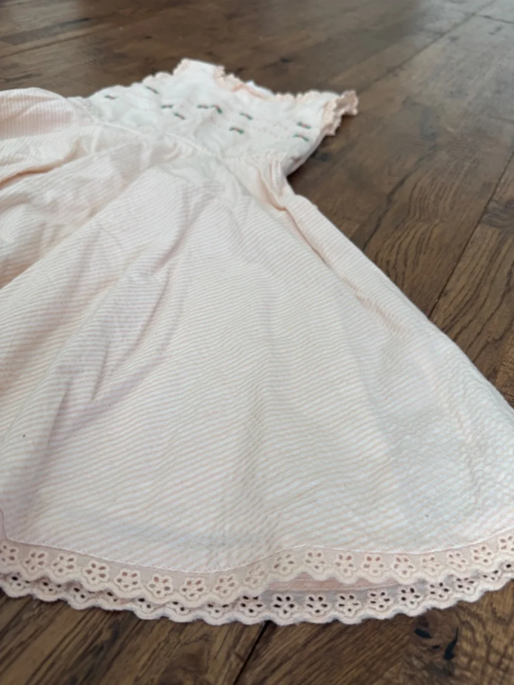 Well Dressed Wolf Peach Innocence Dress Seersucker Embroidered Size 5